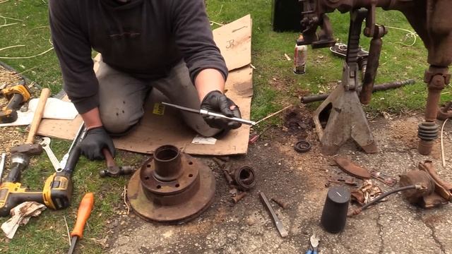 Full Time DANA 44 Locking Hub Conversion [Part 1 of 2]