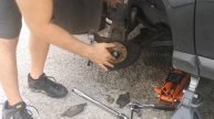 How to Change Brake Pads and discs on Audi S3 Disc