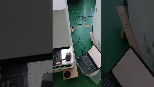 30w enclosed type marking machine for test 
30w закрытый тип маркировочной машины для испытания