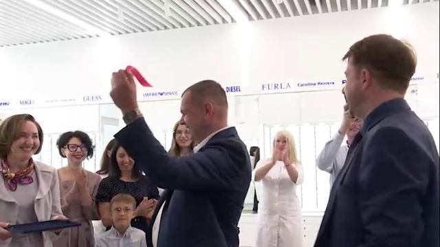Очки с линзами Stellest  - клинически доказанная эффективность в борьбе с миопией у детей