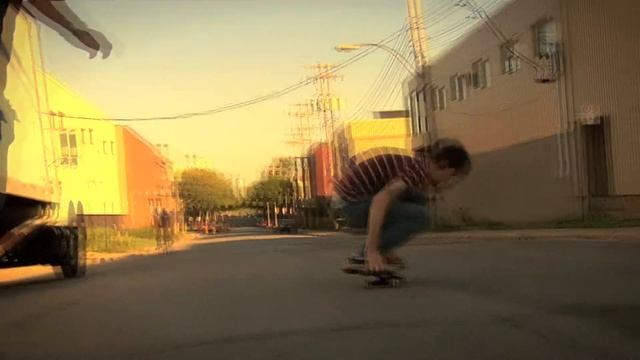TEASER ERO GAKI ''PIZZA SKATEBOARD''