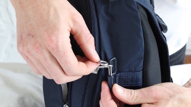 THE PACSAFE ADVANTAGE - Lockabout Security Clip