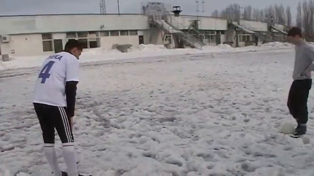 Поле возле Торпедо 01 04 12