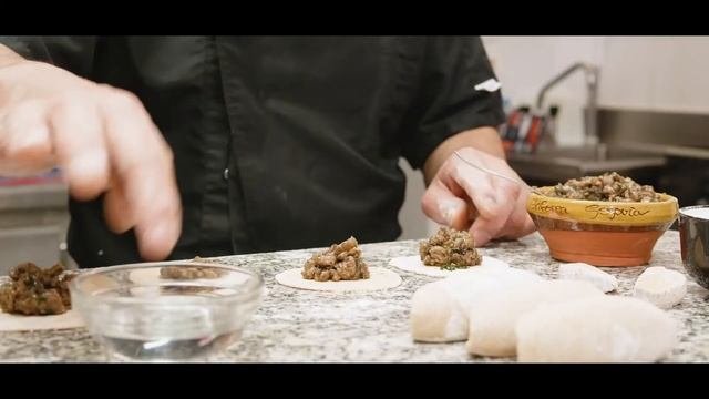 Tapapiés 2020 - 'gyoza De Mollejas'