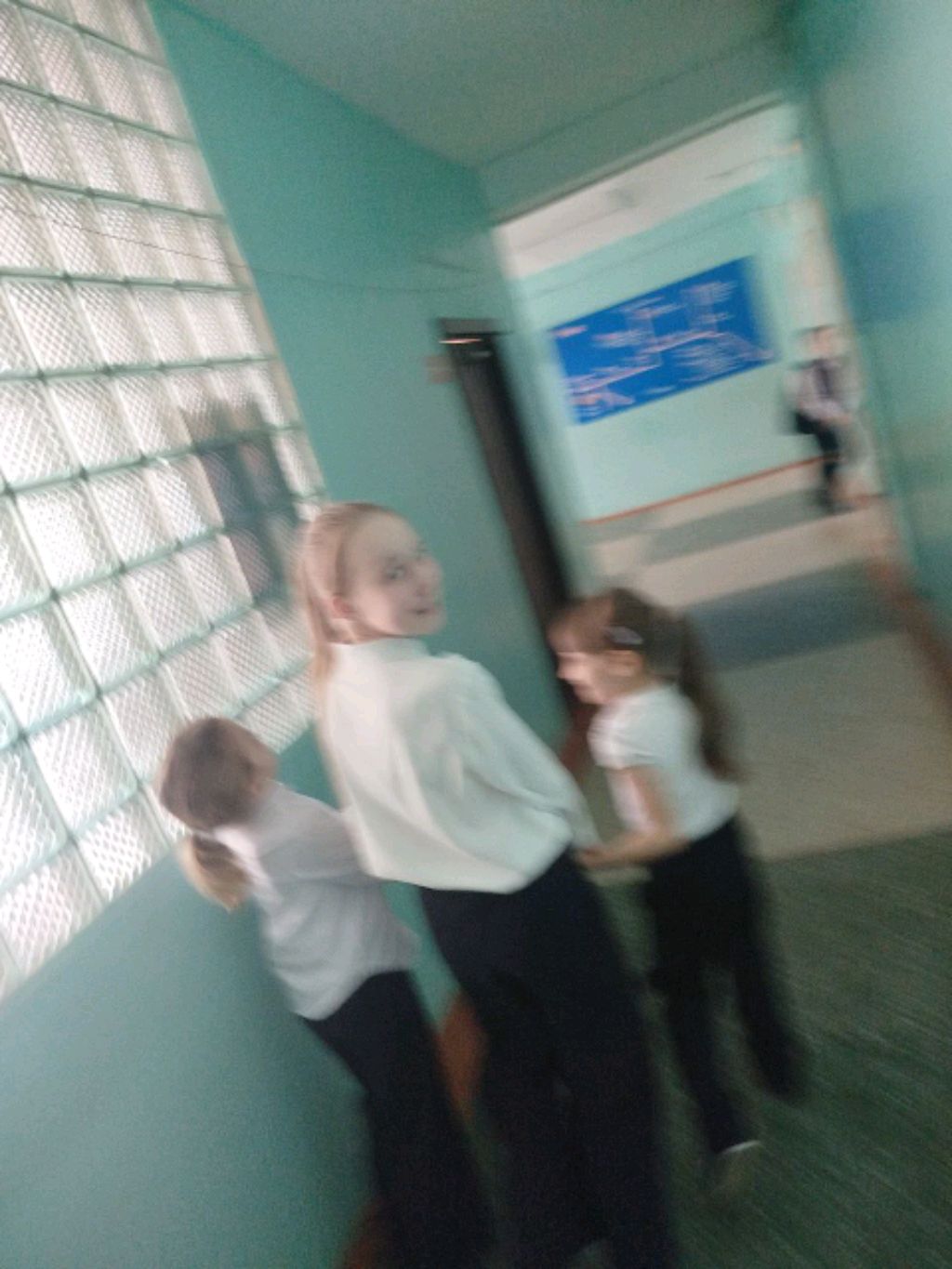 п