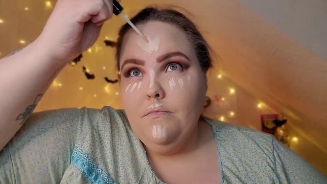 Tis the Season 2020: Golden Holiday Look | Melissa Leah Garrett