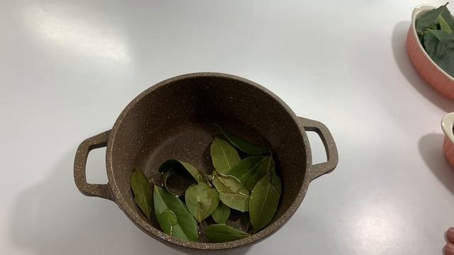 Çaj dafine me mjaltë - Bay Leaf Tea with Honey