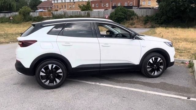 VAUXHALL GRANDLAND X DESIGN LINE SS