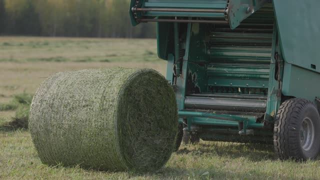 Пресс-подборщик PASCAL, первый испытательный образец.