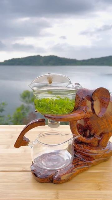 Be sure to forward this video to that man who hasn’t realized reality Glass tea set Life is like te