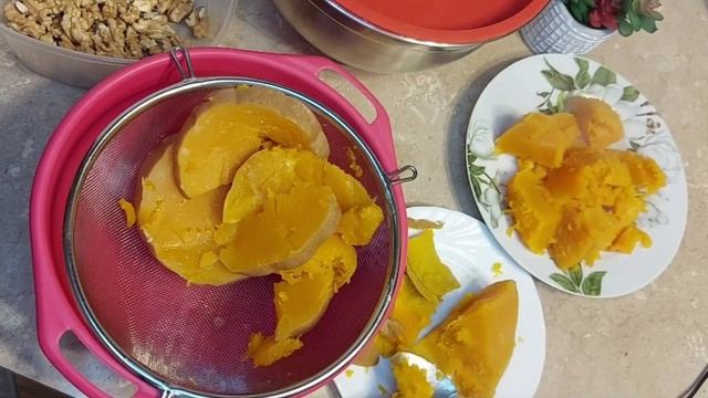 Кутаб с тыквой. Balqabaq qutabı.