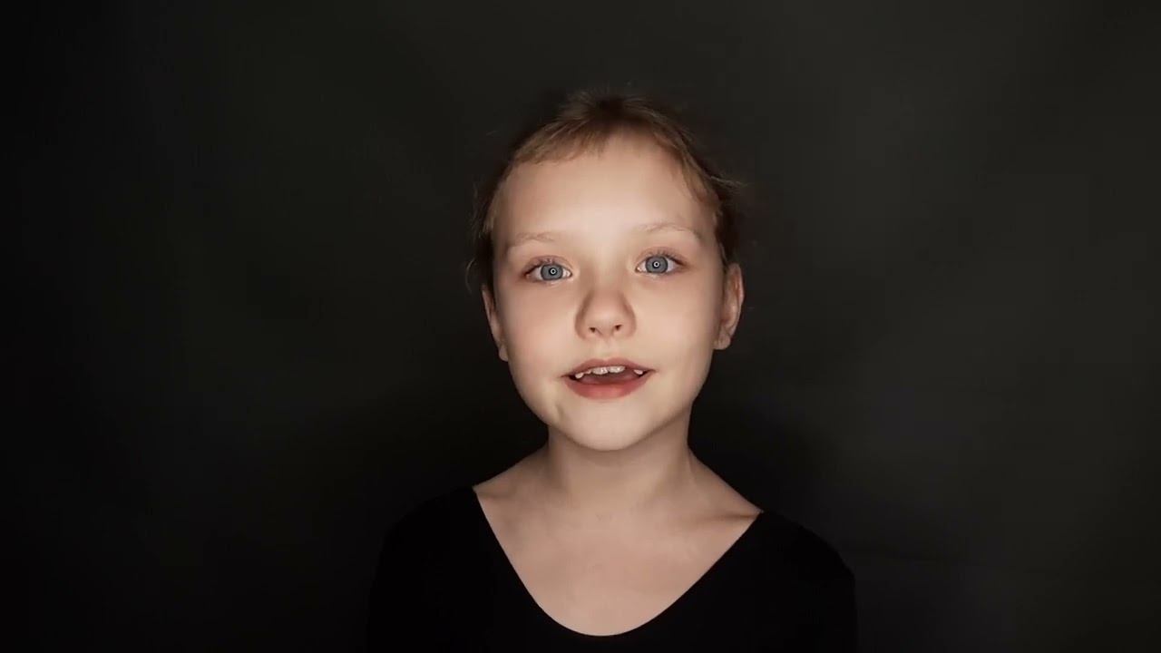 Анна Кушнарева_самопроба_зубастая девочка