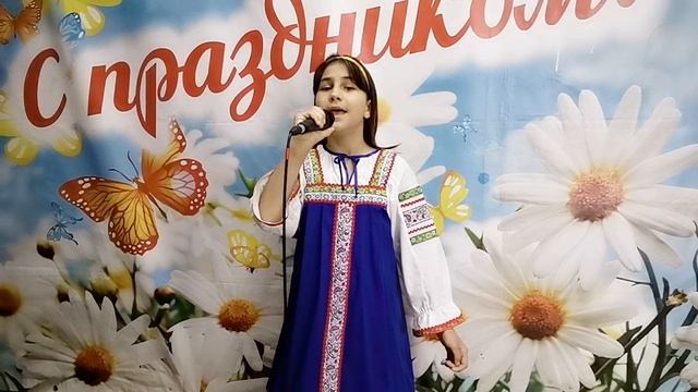 "Катюша" - Шуваева Марфа, участница  коллектива "Кабардинские звездочки", руководитель А.Пикавцова.