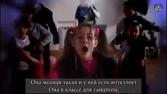 Муз клип на РЖЯ•Анжелика Рябцева •«Крутая бабушка-диско»