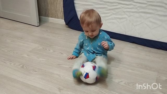 Футбол ⚽в 9 месяцев 😂
