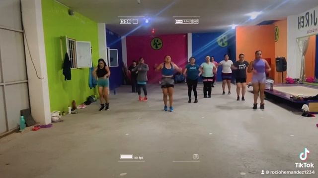 Yo me le pego Bellakath Zumba 💃