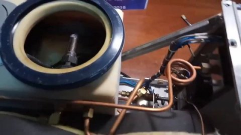 как выглядит внутри Автоклав 2340 МК Tuttnauer Company Ltd. (Израиль).