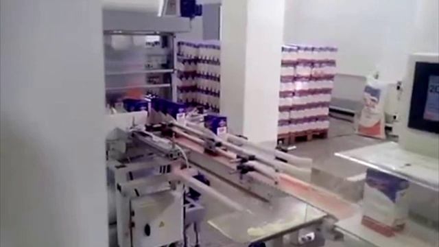 Фасовка муки, сухое молоко, и др пылящие продукты  в готовый бумажный пакет