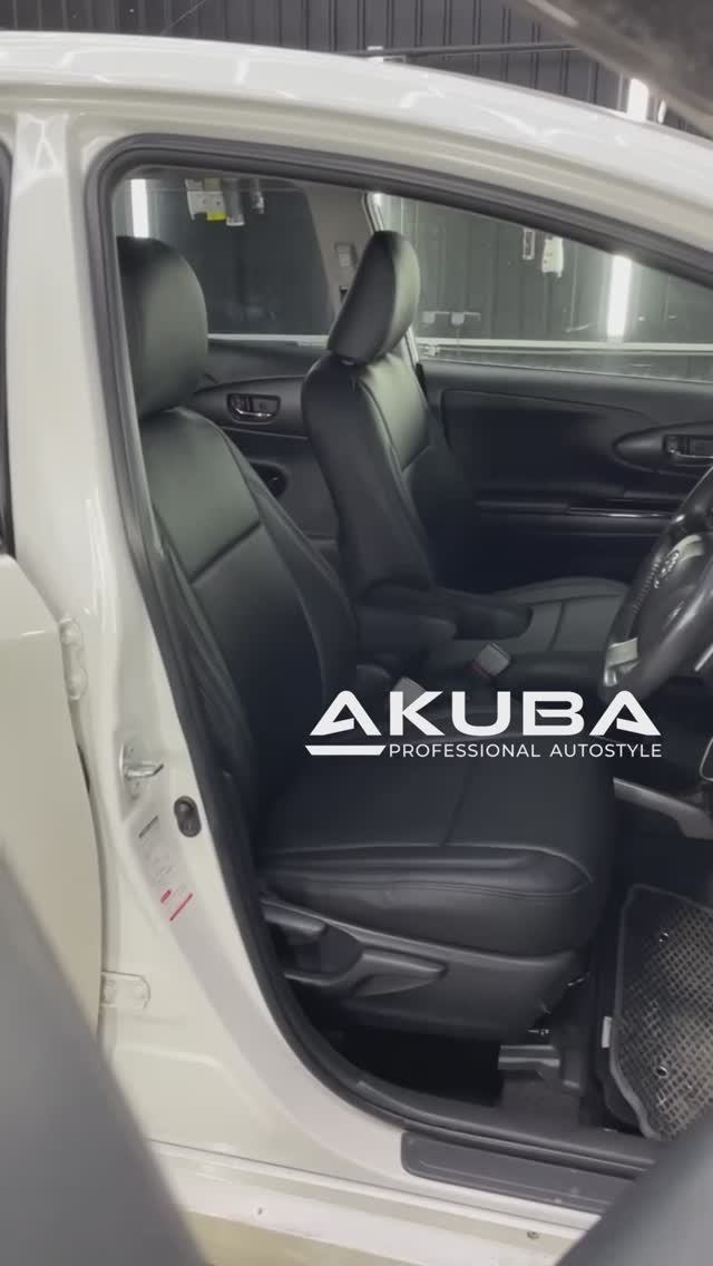 Тойота Виш 2011гг. Авточехлы AKUBA, коллекция STYLE-L