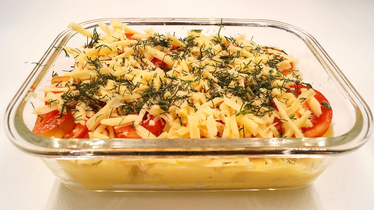 Запеканка из поленты с помидорами и сыром. Как превратить остатки завтрака во вкусный ужин?