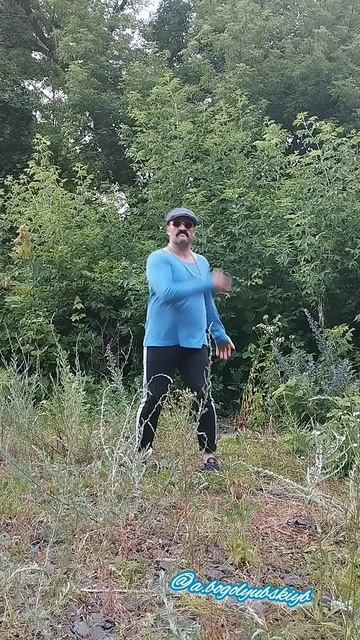 Арсенчик танцует "мурку" 👍😂🖐️🕺