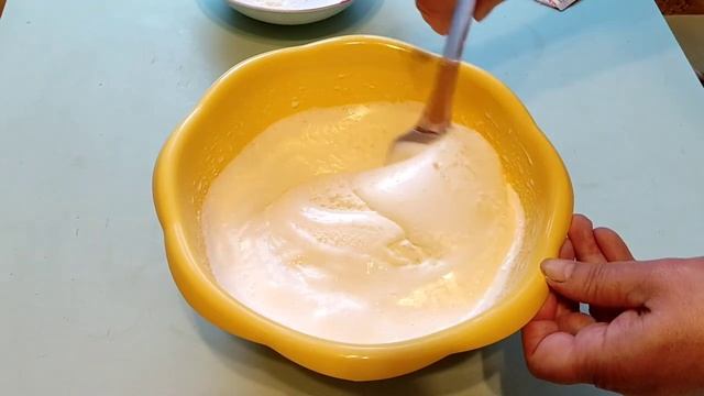 Шарлотка с яблокам.