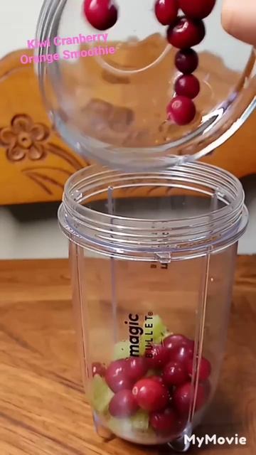 kiwi Cranberry Orange Smoothie