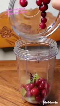 kiwi Cranberry Orange Smoothie