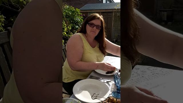 B-B-Q .ENGLISH FAMILY FIRST GET TOGETHER SINCE LOCKDOWN .ОТКРЫТ СЕЗОН  БАРБЕКЮ.
