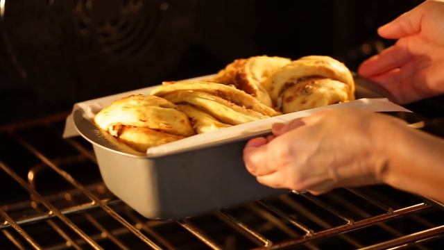 Pumpkin Cinnamon Roll Loaf with Cream Cheese Glaze