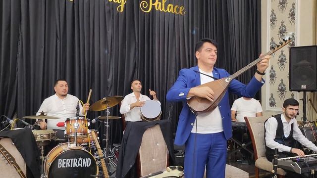 Fezail Miskinli - Toyda #fezailmiskinli #asiqhavasi #muzuka #azerbaycan #keşfet #saz