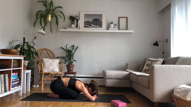 Feel Good Flow | 50 min | Yoga with Veronika