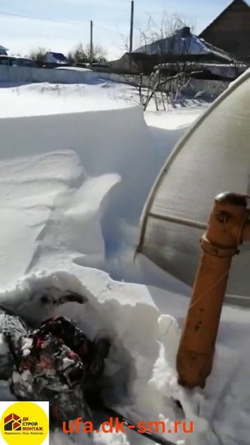 Наша теплица под снегом