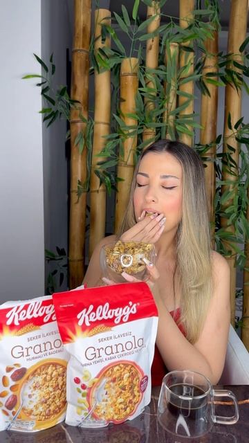 Yeni Kellogg’s Granola ile gününe tat kat🫠#shorts #türkçeasmr #asmr #asmrsounds