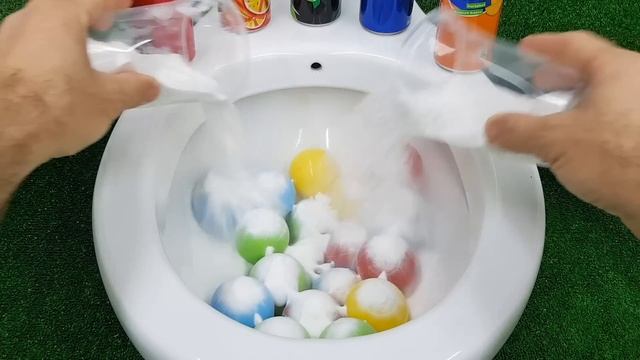 Plastic Ball VS Coca Cola Zero, Pepsi, Fanta, Mtn Dew, Yedigün and Mentos in the toilet