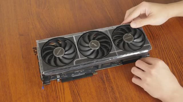 ASUS PRIME GeForce RTX 5070 Ti 16GB OC Edition - распаковка и обзор видеокарты