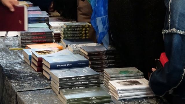 📖 Сергій ЖАДАН, Андрій ЛЮБКА, Ірина ЦІЛИК: МИКОЛАЇВ прийняв поетичні читання Meridian Mykolaiv