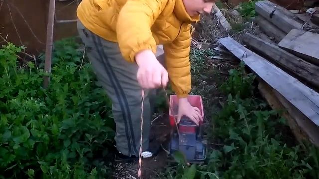 Вывоз сорняков и одуванчиков (без корня) в Хим-производство удобрений на самосвале.