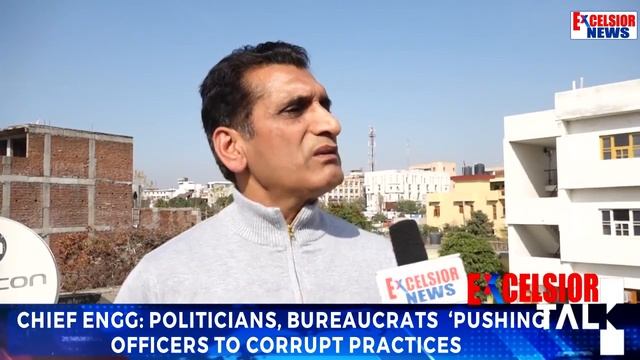 Chief Engg : Politicians, bureaucrats  ‘pushing’  officers to corrupt practices