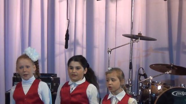 вок. анс. "Колокольчики" рук. Терновская А.Ю., конц. Шабунина Э.В"Весенняя песенка" 2014 г.