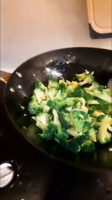 Sauteed Broccoli & Garlic  #shorts #quickrecipe