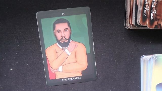 YOU GOTTA KNOW WHEN TO HOLD EM' AND WHEN TO FOLD EM' #tarot #neotarot #chandleralexis