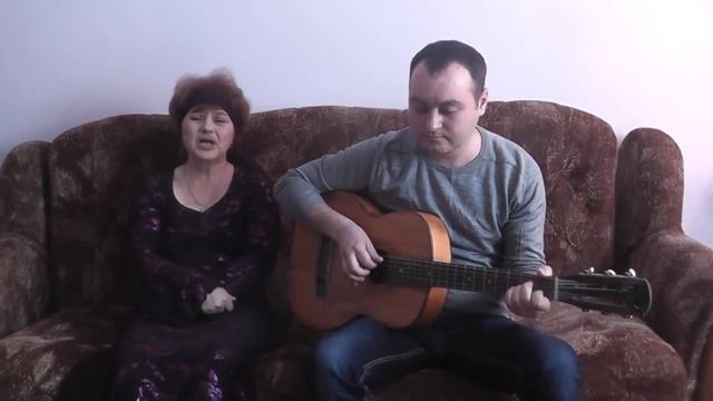 Росте черешня в мами на городі  Людмила Подолян