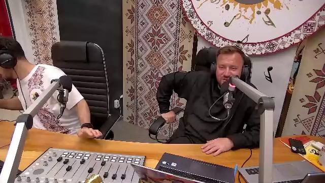 Я календарь переверну