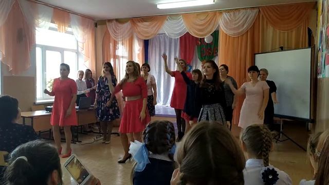 Флешмоб учителей💁📖➡👦👧