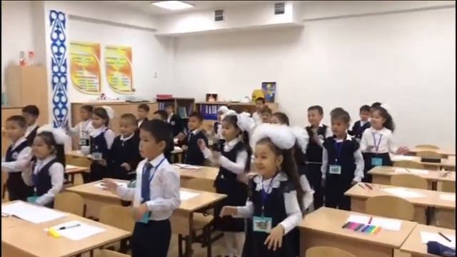 Ускенбаева Райхан Мұхамадқызы  1 Ә Бейнелеу өнері  Тақырып Кепірқосақ  гуашпен сурет салу