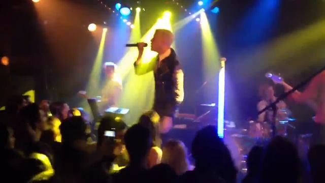 Neon Trees - Moving in the Dark - La Maroquinerie. Paris. F