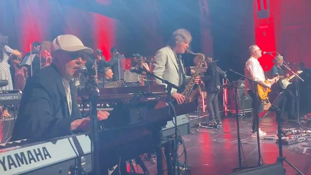 Dire Straits Legacy w. Symphonic Orchestra "Klassik Nuevo" - Money For Nothing [Dire Straits-Cover]