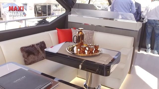 Nouveau AZIMUT S7 au Cannes Yachting Festival 2017