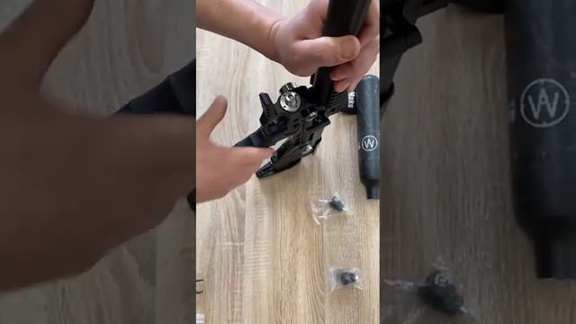 Detachable bottle adapter . How it works.